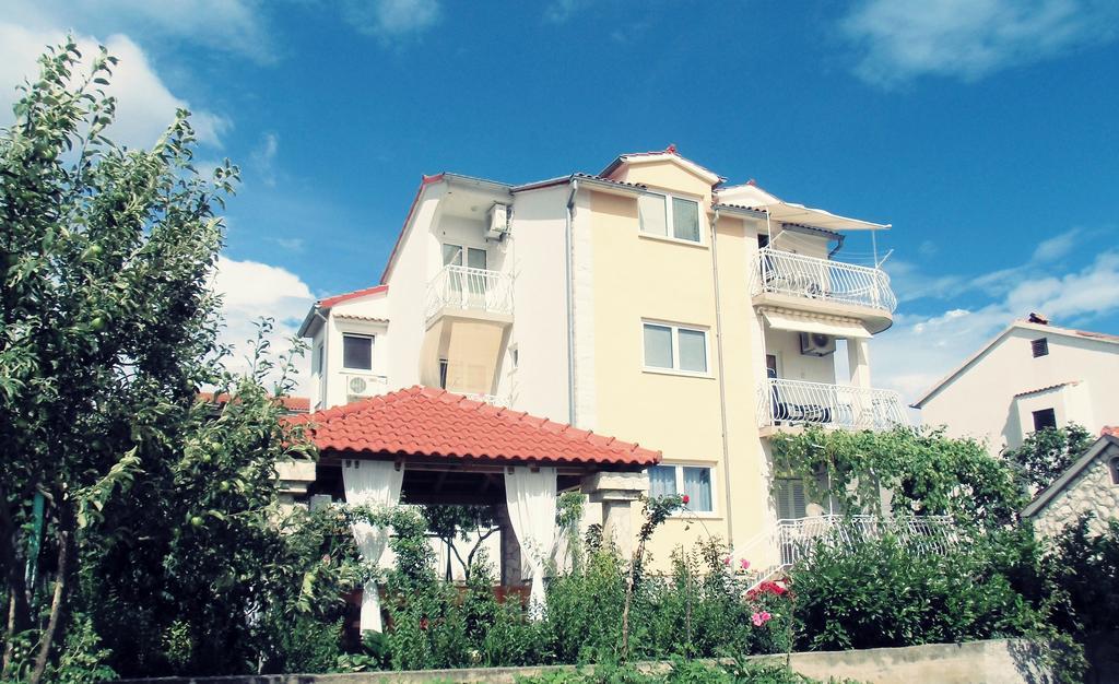 Apartments Sime شيبينيك المظهر الخارجي الصورة